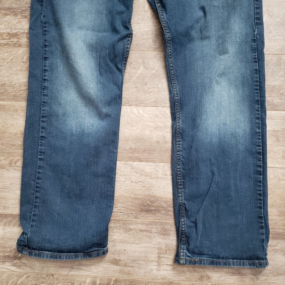 Levi's 505 Regular Fit Men's Medium Wash Jeans 40W 30L - Picture 5 of 7